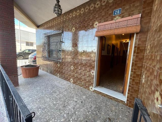 Casa adosada en venta en San Isidro. CASA ADOSADA. Casas adosadas San.