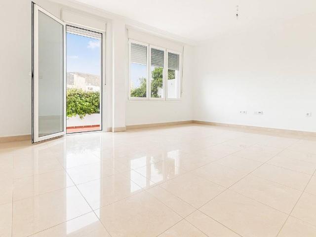 Casa adosada en Venta en San Juan de los Terreros