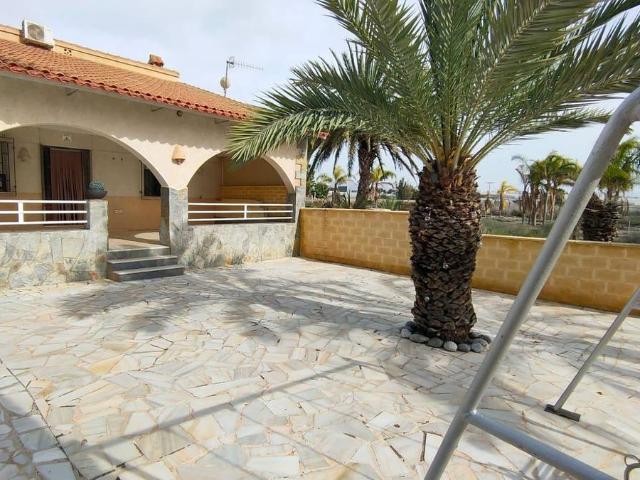 Casa adosada en Venta en San Juan de los Terreros