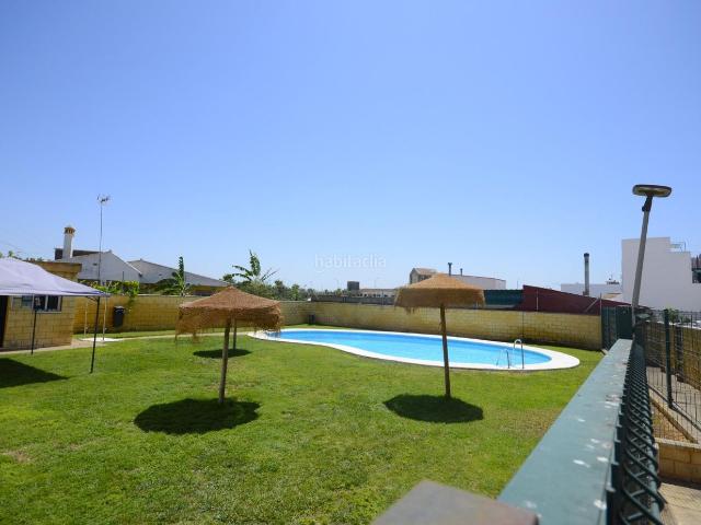 Casa adosada en venta en San Juan del Puerto. CASA ADOSADA EN SAN JUAN DEL PUERTO. Casas adosadas San Juan del.