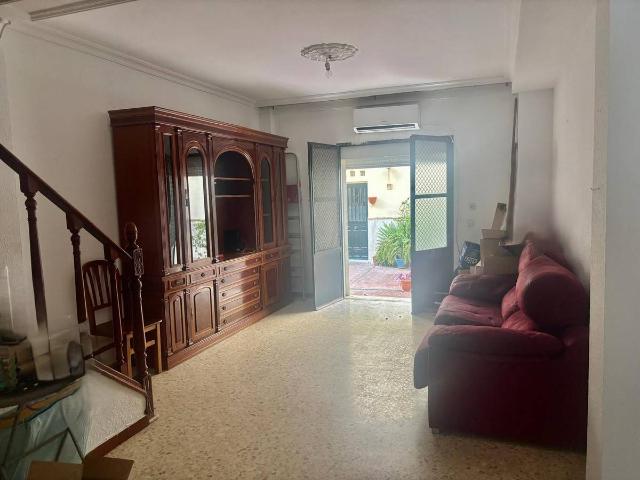 Casa adosada en Venta en San Julián