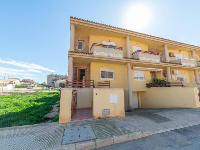 Casa adosada en Venta en San Javier ciudad