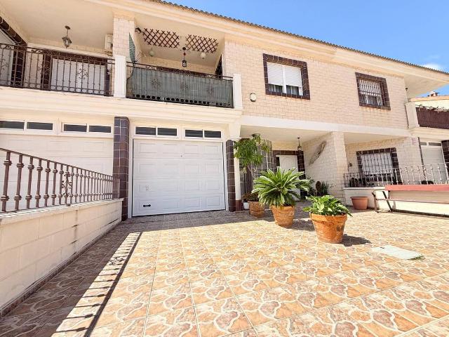 Casa adosada en Venta en San Javier ciudad