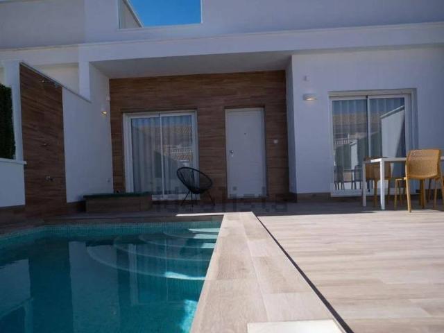 Casa adosada en Venta en San Javier ciudad