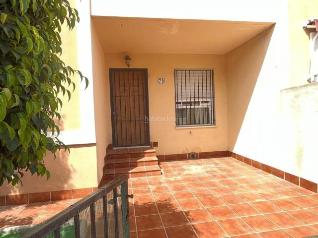 Casa adosada en venta en San Javier, Santiago de La Ribera. Espaciosa casa familiar de 5 dormitorios con jardín y terraza Santiago de la Ribera, Mar Menor. Casas adosadas San.