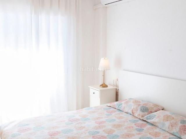 Casa adosada en venta en San Javier, Santiago de La Ribera. Ubicado en la encantadora localidad costera de Santiago de la Ribera, este luminoso triplex ofrece una excelente combinacioacuten. Casas.