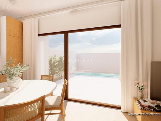 Casa adosada en venta en San Javier, San Javier. Chalets adosados con 3 dormitorios, piscina privada y solárium en San Javier. Casas adosadas San.