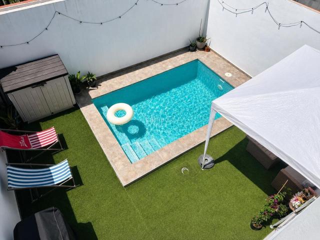 Casa adosada en venta en San Jose de la Rinconada. Casas adosadas San Jose de la.
