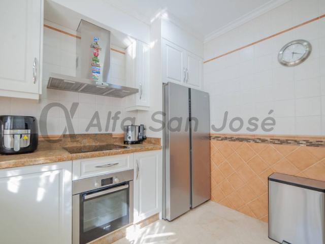 Casa adosada en Venta en San José de la Rinconada