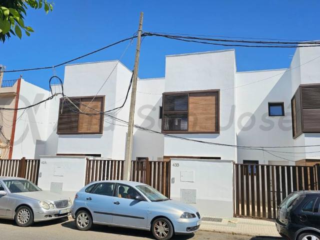 Casa adosada en Venta en San José de la Rinconada