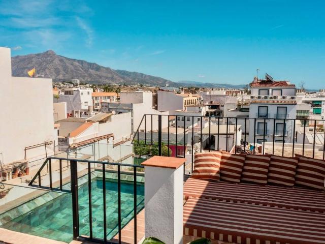 Casa adosada en Venta en San Pedro de Alcántara pueblo