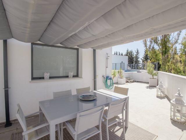 Casa adosada en Venta en San Pedro de Alcántara pueblo