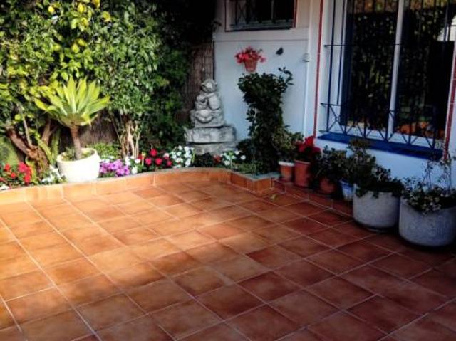 Casa adosada en Venta en San Pedro de Alcántara pueblo
