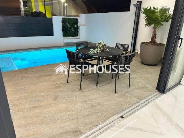 Casa adosada en Venta en San Pedro del Pinatar ciudad