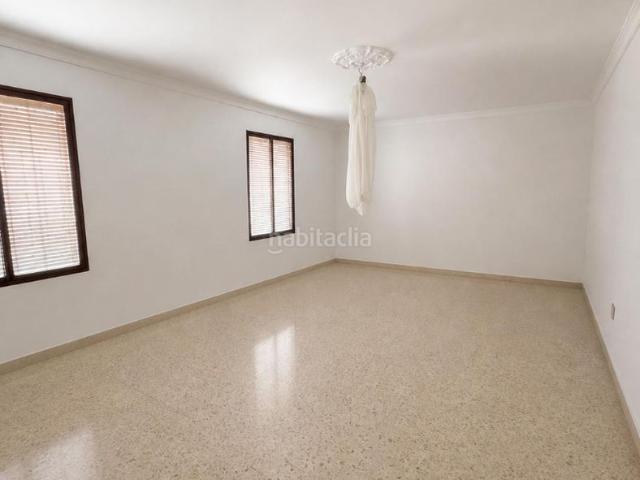 Casa adosada en venta en San Sebastián de los Ballesteros. Casas adosadas San Sebastián de los.