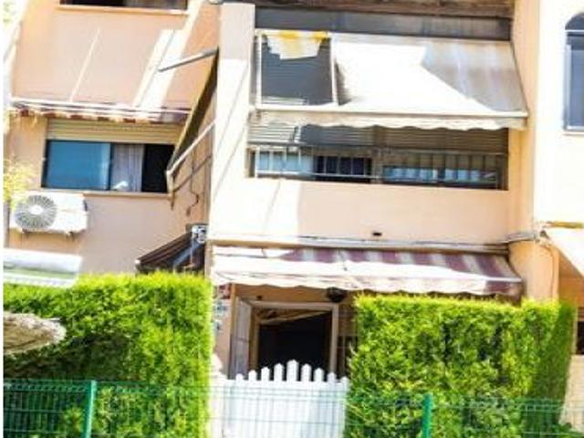 casa adosada en Venta en San Vicente del Raspeig. QTOT T1282