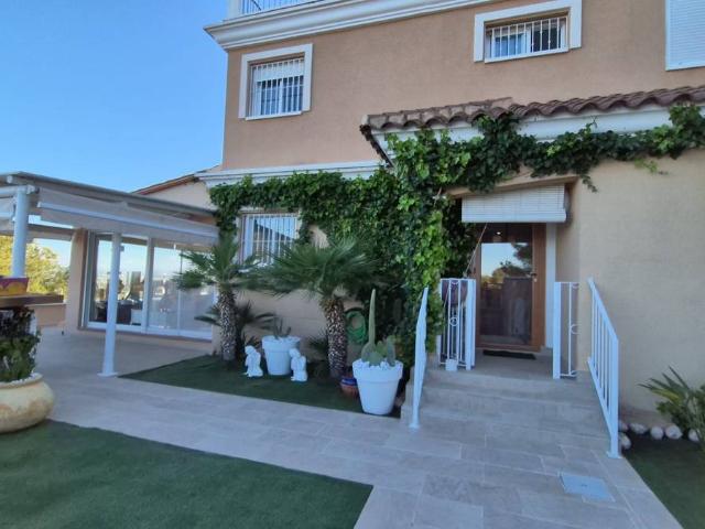 Casa adosada en Venta en Sangonera la Verde