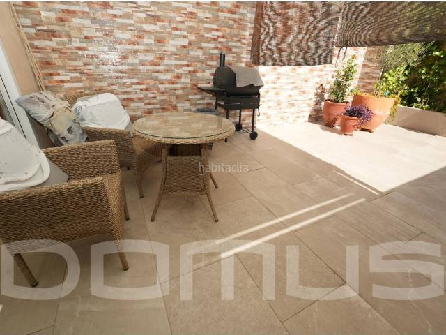 Casa adosada en venta en Sant Vicenç dels Horts. Venta de Casa Adosada en Sant Vicenç dels Horts Vila Vella, con terrazas y garaje. Casas adosadas Sant Vicenç dels.