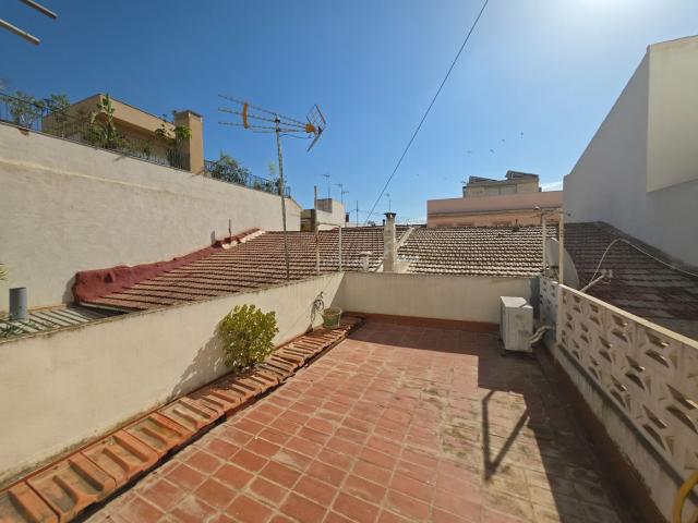 Casa adosada en venta en Sant Vicent del Raspeig, Centro. AMPLIO CHALET CON JARDÍN PRIVADO. Casas adosadas Sant Vicent del.