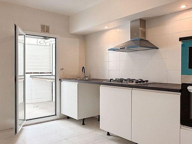 Casa adosada en venta en Sant Boi de Llobregat, de 99 m² 3 habitaciones por 380.000