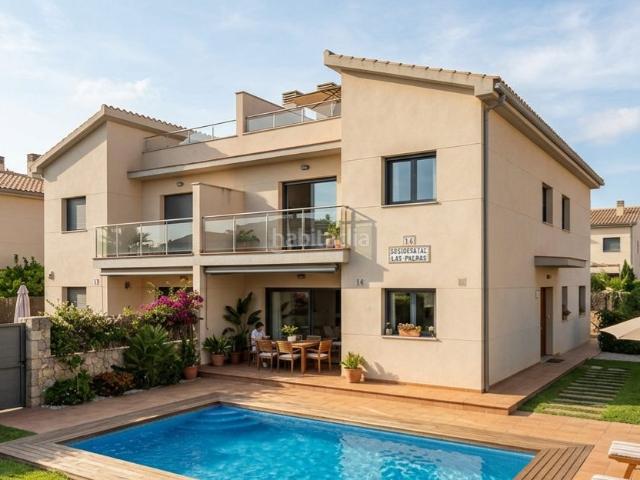 Casa adosada en venta en Sant Cugat del Vallès, Mira sol. chalet adosado con piscina comunitaria. Casas adosadas Sant Cugat del.