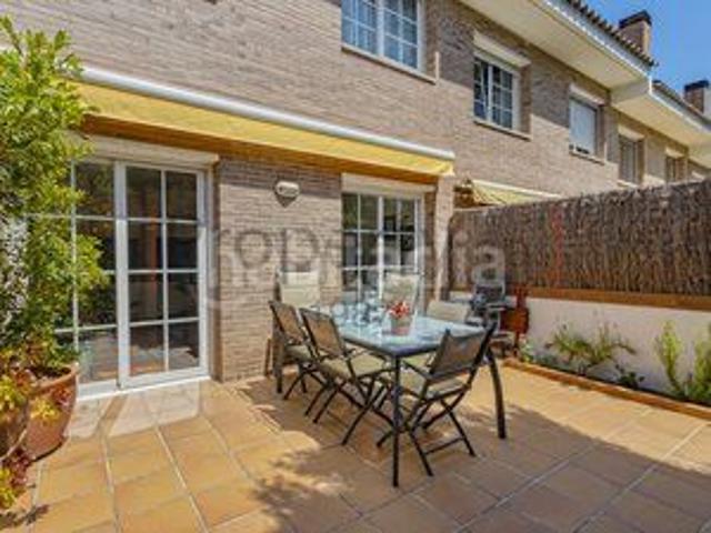 Casa adosada en venta en Sant Cugat del Vallès, Volpelleres. Casas adosadas Sant Cugat del.