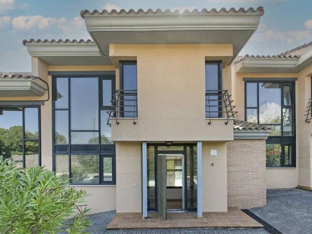 Casa adosada en Venta en Sant Esteve Sesrovires
