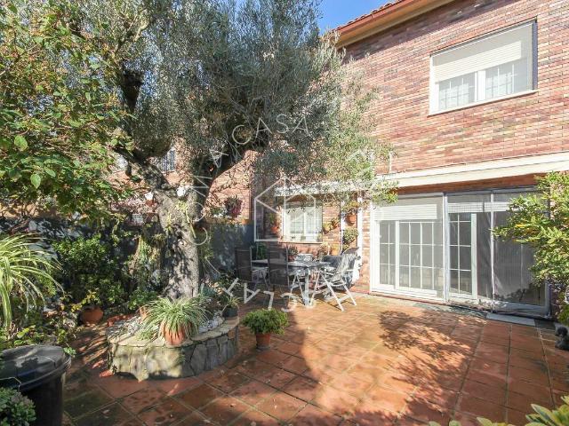 Casa adosada en Venta en Sant Llorenç d'Hortons