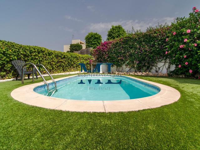 Casa adosada en venta en Sant Pere de Ribes, Mas d´En Serra Els Cards. Chalet Pareado con jardin y piscina en Mas Den Serra. Casas adosadas Sant Pere de.