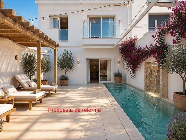Casa adosada en venta en Sant Pere de Ribes, de 261 m² 4 habitaciones por 450.000