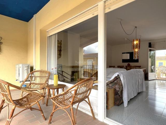 Casa adosada en venta en Sant Pere Pescador Costa Brava. Casa adosada en Sant Pere Pescador con garaje y terrazas. Casas adosadas Sant Pere.
