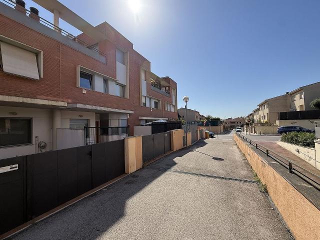 Casa adosada en venta en pasaje De Matarranya, Sant Quirze del Vallès, de 226 m² 4 habitaciones por 690.000
