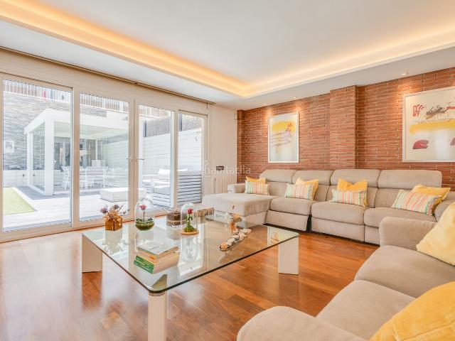 Casa adosada en venta en Sant Quirze del Vallès, Sant Quirze Parc Vallsuau Castellet. Casa adosada en venta con acabados Luxury. Casas adosadas Sant Quirze del.