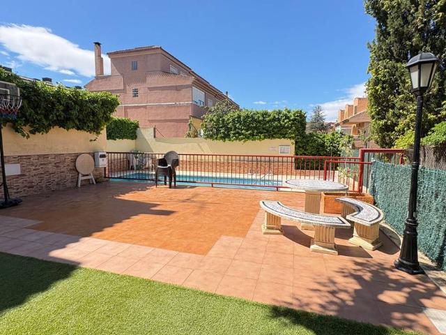 Casa adosada en Venta en Santo Angel