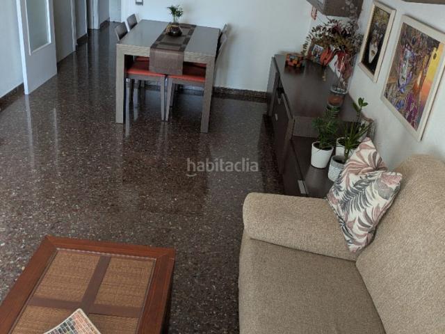 Casa adosada en venta en Santa Coloma de Gramenet, Guinardera. Casa en Singuerlín. Casas adosadas Santa Coloma de.