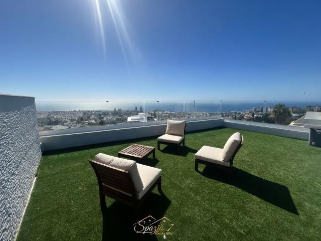Casa adosada en venta en Santa Cruz de Tenerife, Vistabella Villa Benítez Ballester. Vivienda unifamiliar adosada en La Cuesta, Santa Cruz de Tenerife vistas absolutas a la bahía. Casas adosadas.