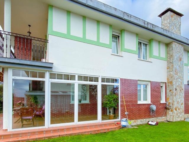 Casa adosada en venta en Santa Cruz de Bezana, Maoño Azoños. ESPECTACULAR CHALET PAREADO EN SANTA CRUZ DE BEZANA UBICACIÓN PRIVILEGIADA ?. Casas adosadas Santa Cruz de.