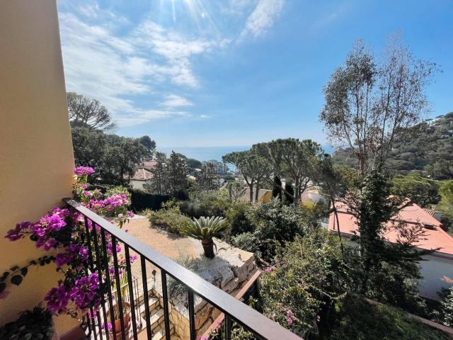 Casa adosada en venta en Santa Cristina d´Aro, Rosamar. Casa adosada con vistas al mar. Casas adosadas Santa Cristina.