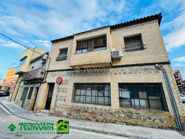 Casa adosada en Venta en Santa Bárbara