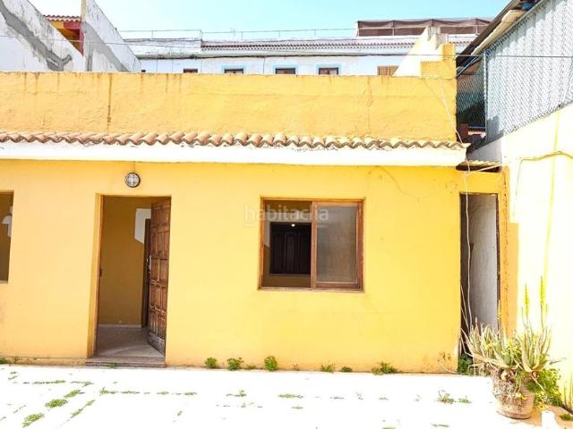 Casa adosada en venta en Santa Brígida, Monte Lentiscal Las Meleguinas. VIVIENDA ADOSADA CON GRAN POTENCIAL EN ZONA TRANQUILA Y BIEN CONECTADA NO HIPOTECABLE. Casas adosadas Santa.