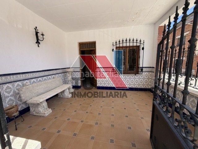 Casa adosada en venta en Santa Olalla. Casas adosadas Santa.