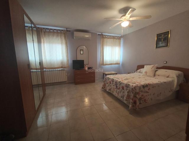 Casa adosada en venta en Santa Olalla. chalet en santa Olalla para entar a vivir amueblado por 140.000. Casas adosadas Santa.