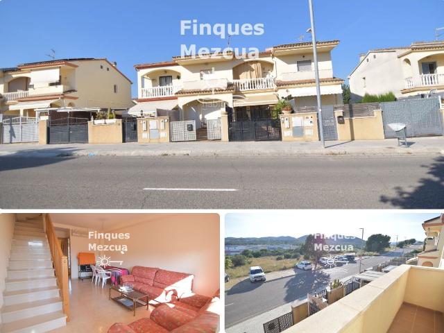 Casa adosada en venta en Santa Oliva. Casa adosada lista para entrar a vivir !. Casas adosadas Santa.