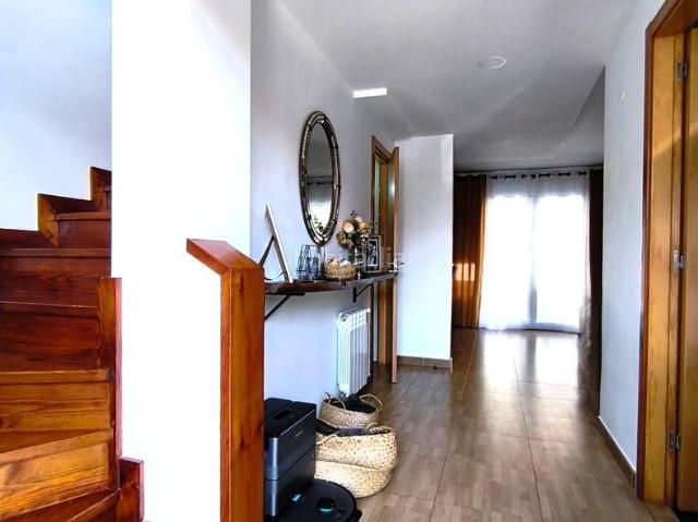 Casa adosada en venta en Santa María de Cayón. Chalet adosado en Lloreda de Cayon impecable!. Casas adosadas Santa María de.