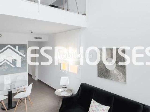 Casa adosada en venta en Santa Pola, Monte y Mar. Adosado tipo dúplex con sótano y piscina comunitaria en Gran Alacant, Provincia de Alicante. Casas adosadas Santa.