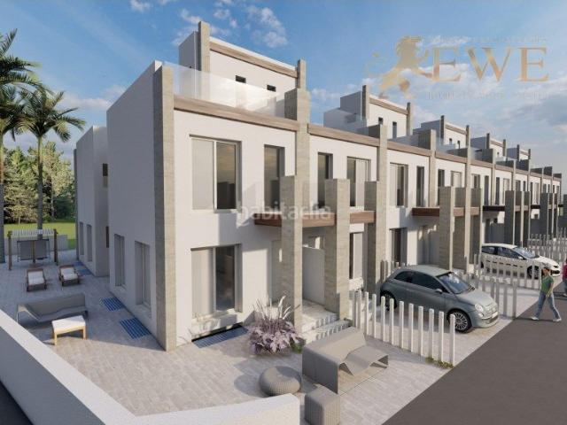 Casa adosada en venta en Santa Pola, Monte y Mar. Casa adosada súper cómoda cerca de la playa en Gran Alacant. Casas adosadas Santa.