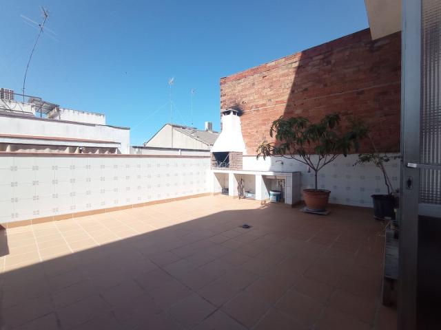 Casa adosada en venta en Santa Perpètua de Mogoda. Espectacular casa adosada unifamiliar de 358 m² en Santa Perpètua de Mogoda. Casas adosadas Santa Perpètua de.