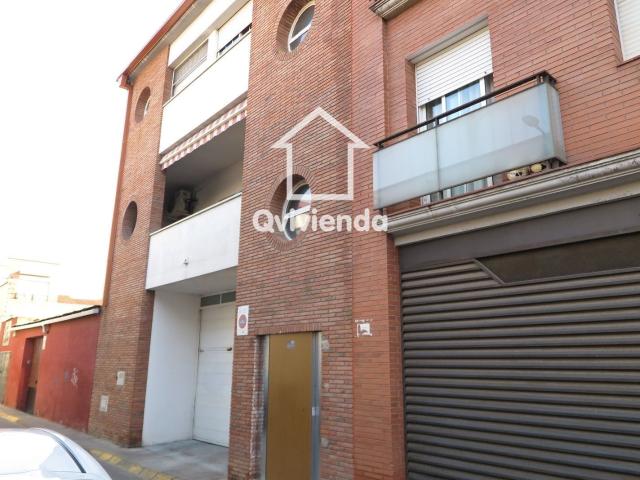 Casa adosada en Venta en Santa Perpètua de Mogoda
