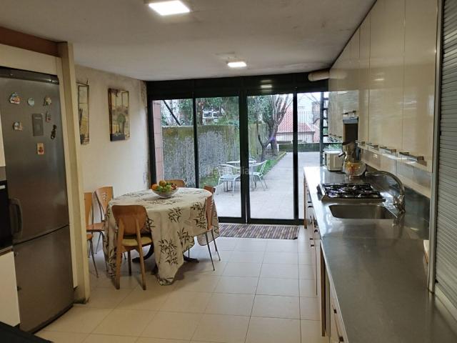 Casa adosada en venta en Santiago de Compostela, Campus Norte San Caetano. Casas adosadas Santiago de.