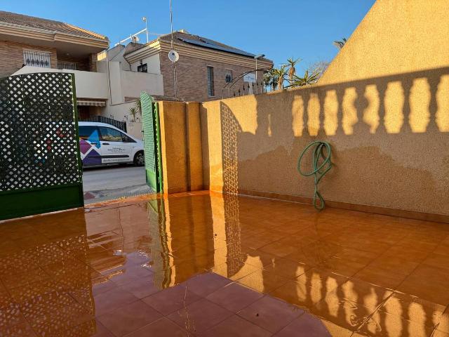 Casa adosada en Venta en Santiago de la Ribera